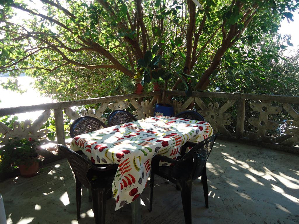 Mustafaraj Apartments Ksamil Room photo